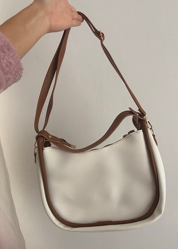 Beyaz Calvin Klein Jeans Deri Omuz Çantası - Görsel 2