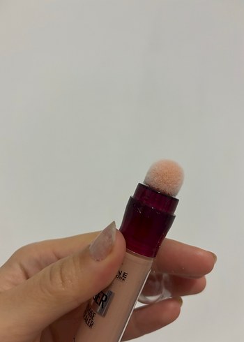 Maybelline Eraser Çok Amaçlı Kapatıcı 121 Beige - Görsel 5