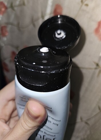 Beden Ziaja Jeju Young Skin Micro-Exfoliating Face Paste