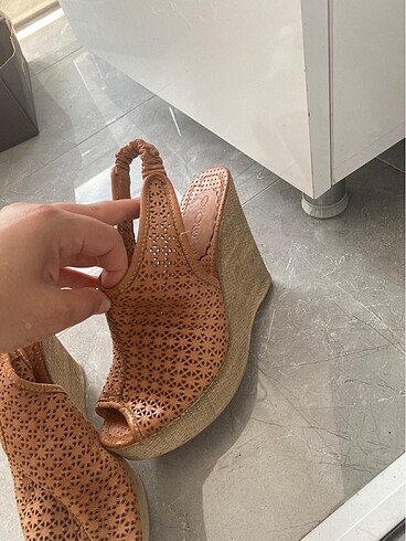 Kadın topuklu ayakkabı
