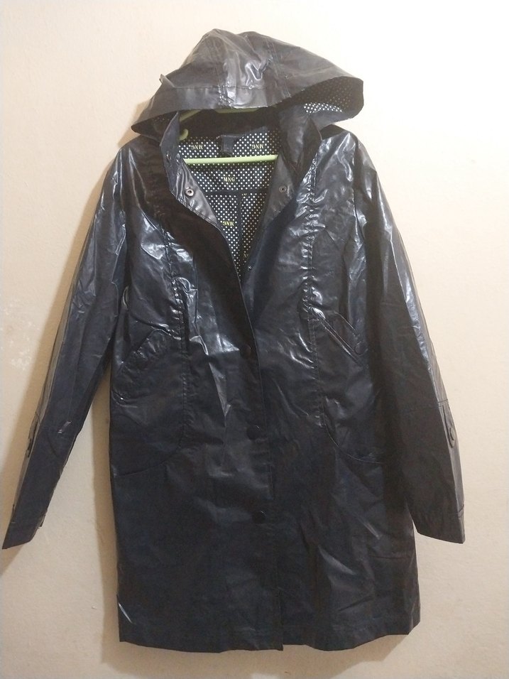 Rugan yağmurluk - Görsel 2