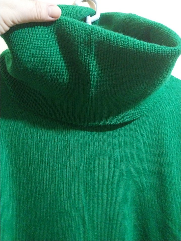 Yeşil Boğazlı Triko Kazak - Görsel 3