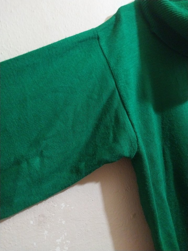 Yeşil Boğazlı Triko Kazak - Görsel 4