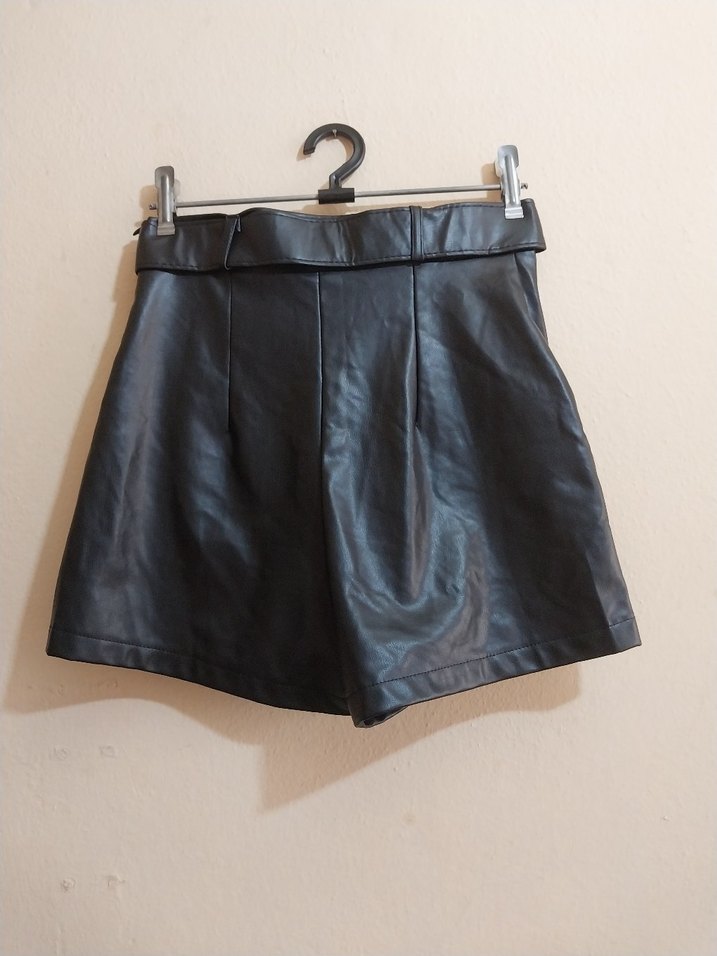 Kemerli Siyah DeriŞort - Görsel 5