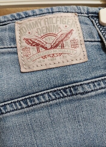 28 Beden mavi Renk Tommy Hilfiger carrie short