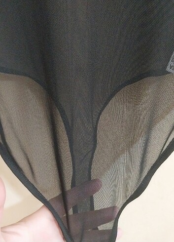 m Beden siyah Renk Bershka tül bodysuit