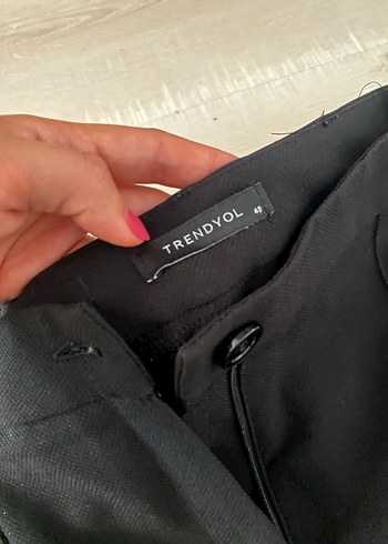 Trendyol & Milla Siyah Kadın Kumaş Pantolon