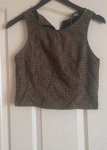 Bershka Kadın Haki Kolsuz Crop Top Bershka