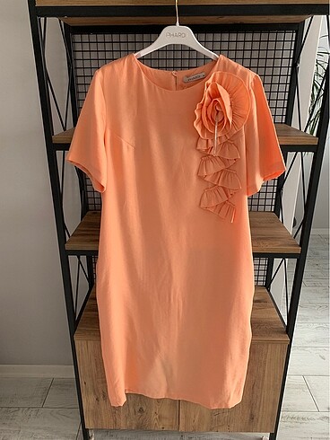 Mango gül detaylı elbise 38 beden