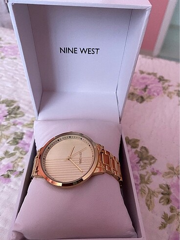 Nine West Kol saati