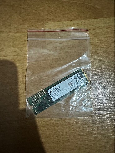 Diğer Micron M1100 256GB M.2 SSD