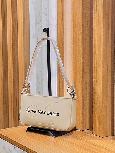 Beden CALVIN KLEIN CK