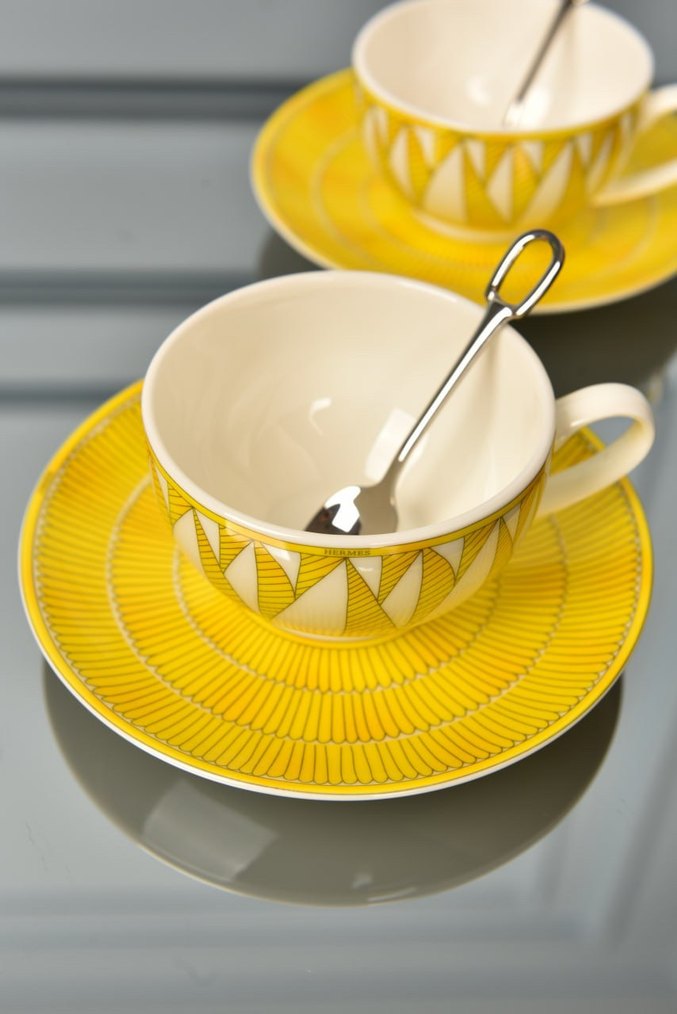 Sarı Desenli 2'li Fincan ve Tabak Seti - Görsel 3
