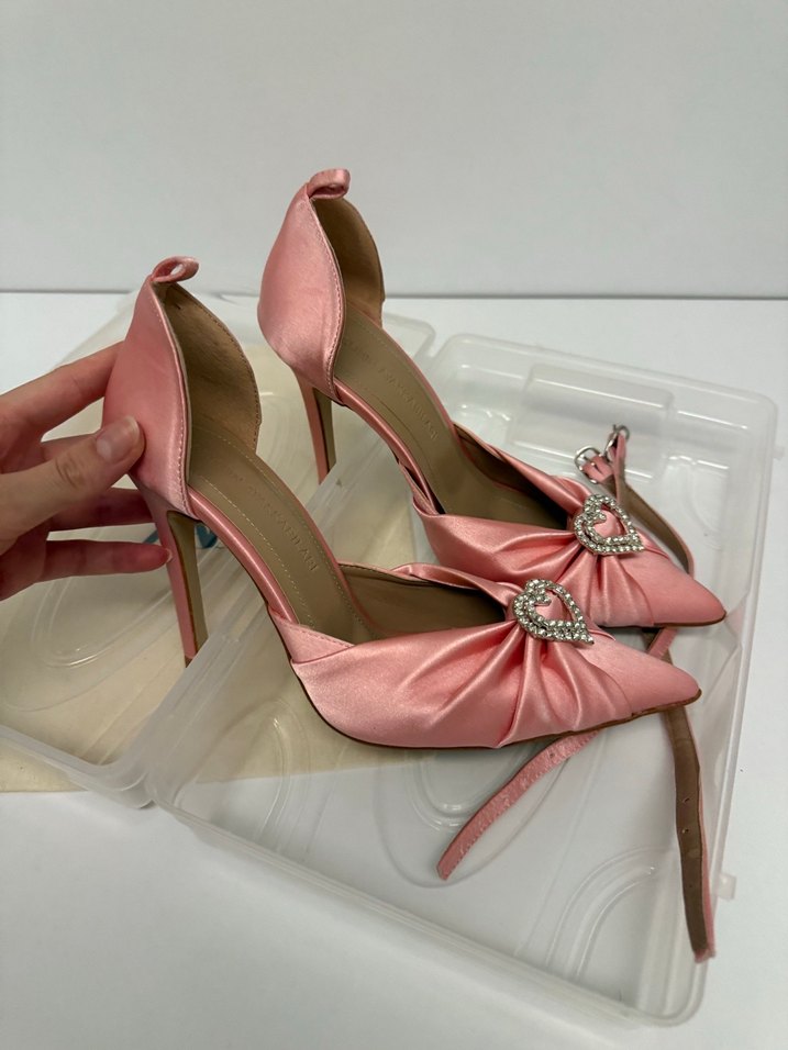 Pembe kalp Detaylı Topuklu Kadın Ayakkabı - Görsel 2