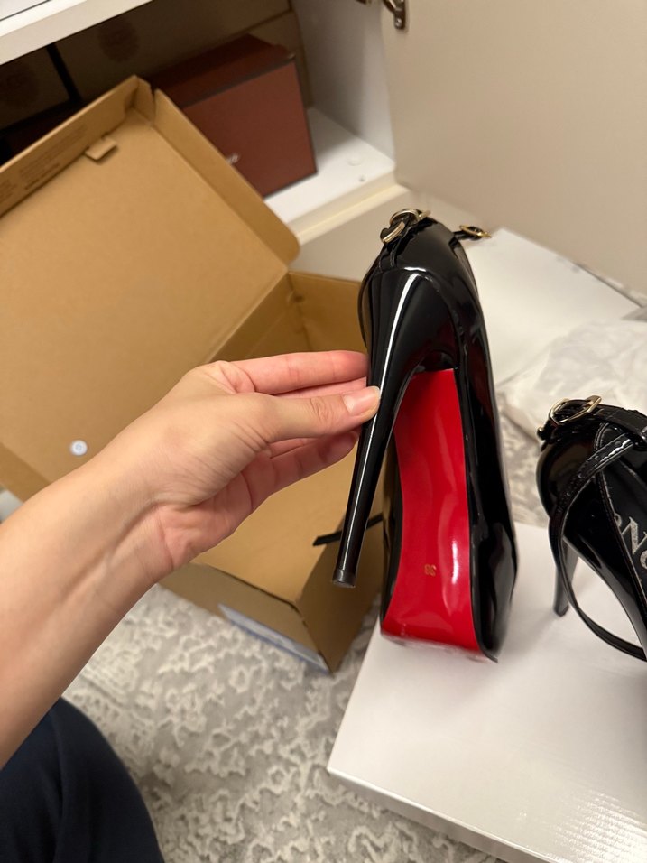 Siyah Rugan Tokalı Stiletto Topuklu Kadın Ayakkabı - Görsel 3