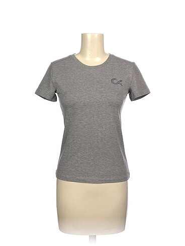 PreLoved T-shirt %70 İndirimli.