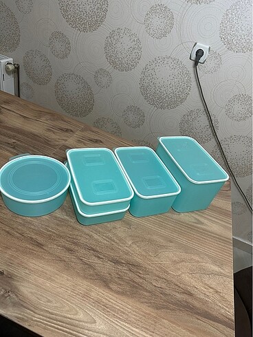 Tupperware su set