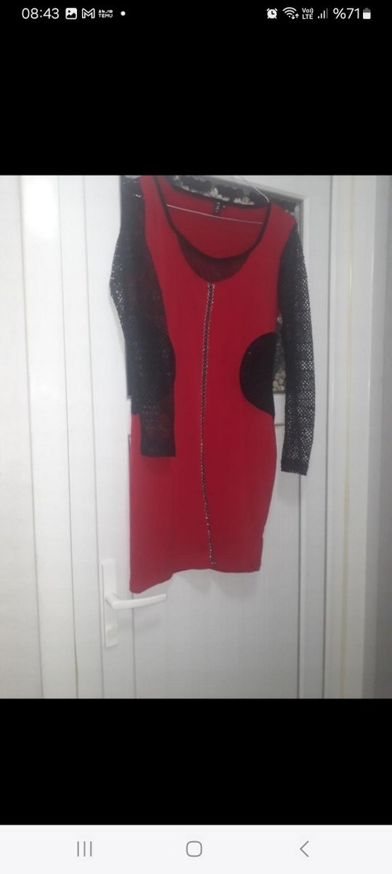 Kırmızı V Yaka Midi Deri Görünümlü Elbise - Görsel 4