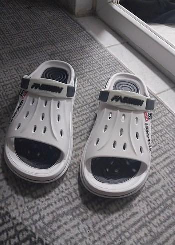 Ayarlanabilir Tokalı Erkek Beyaz Terlik