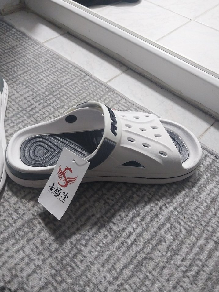 Ayarlanabilir Tokalı Erkek  Beyaz Terlik - Görsel 2