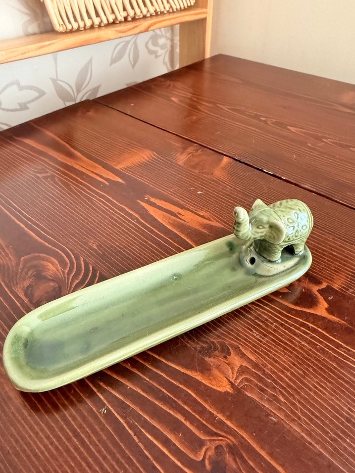 Yeşil Seramik FilFigürlü Dekoratif  Tütsülük Tabak - Görsel 4