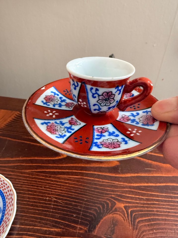 Renkli Kırmızı Desenli Seramik Çaydanlık Seti - Görsel 3