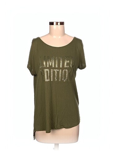 Diğer T-shirt %70 İndirimli.