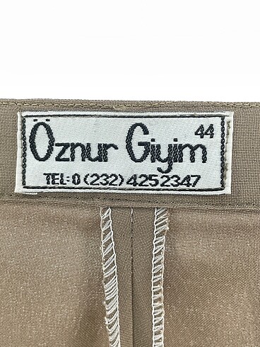 44 Beden kahverengi Renk Diğer Bermuda / Kapri %70 İndirimli.