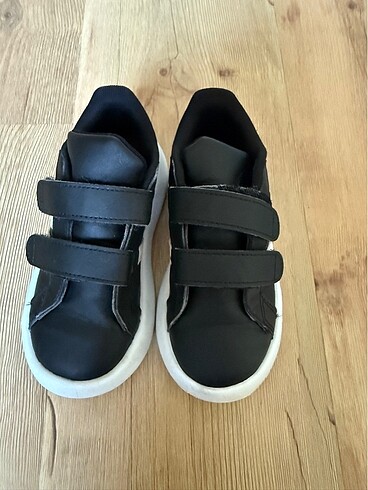 Adidas spor ayakkabı / 27