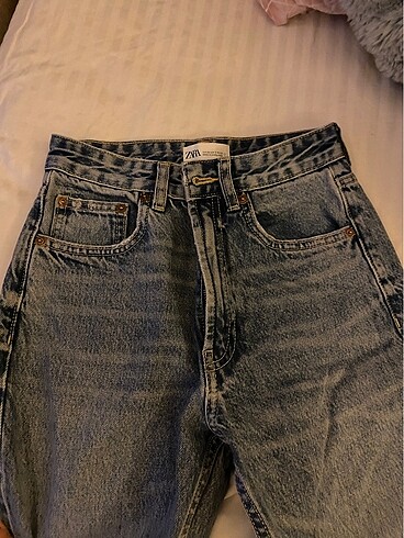 Zara Jeans