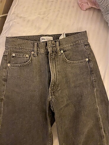 Zara Gri jean