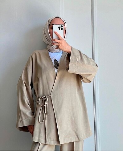 Zara Kimona takım