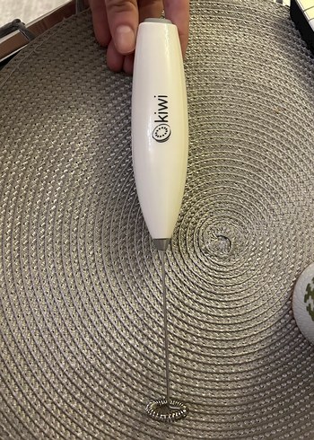 Kiwi Süt Köpürtücü
