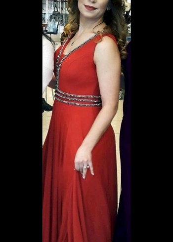 Kırmızı V Yakalı Uzun Henna Elbise - Görsel 2