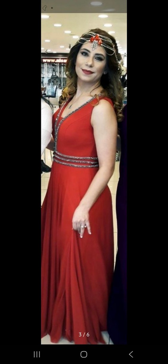 Kırmızı V Yakalı Uzun Henna Elbise - Görsel 2