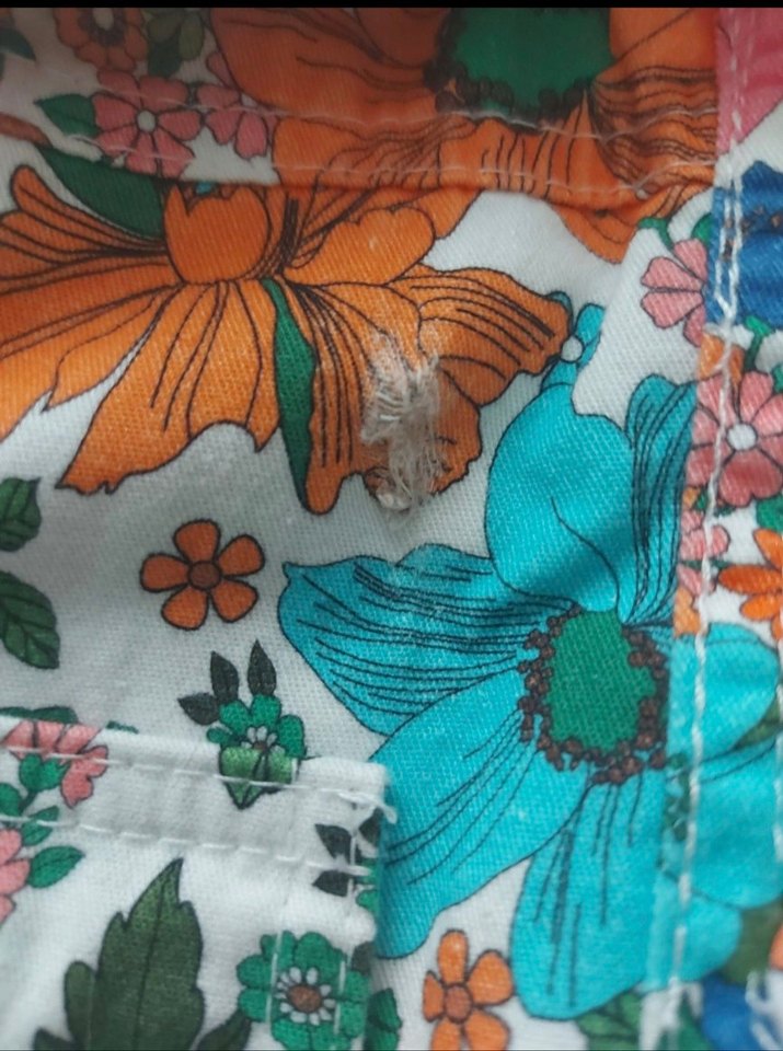 Çiçek Desenli Kısa Kadın Tulum - Görsel 4