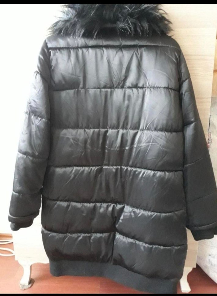 Siyah Kürklü Kadın Kışlık Mont - Görsel 4