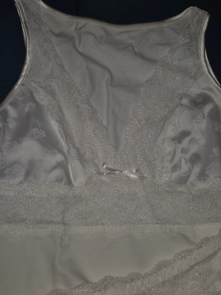 Dantel Detaylı Beyaz Mini Büstiyer - Görsel 4