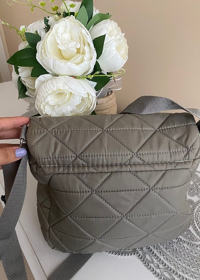 Kapitone gri çanta - Görsel 2