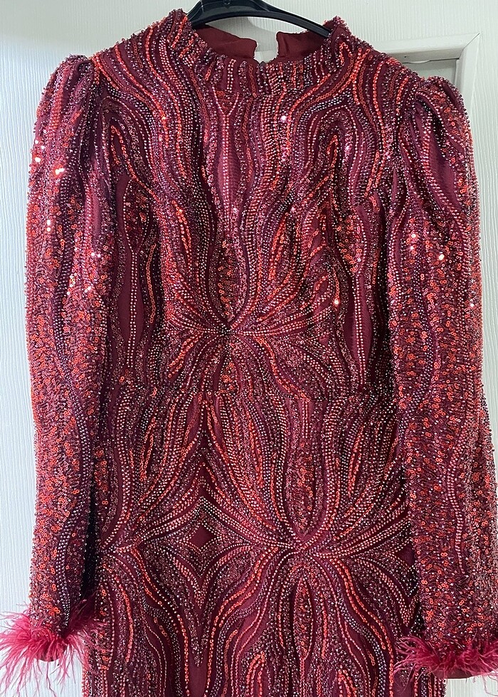 Tesettür boncuk işleme abiye - Görsel 3