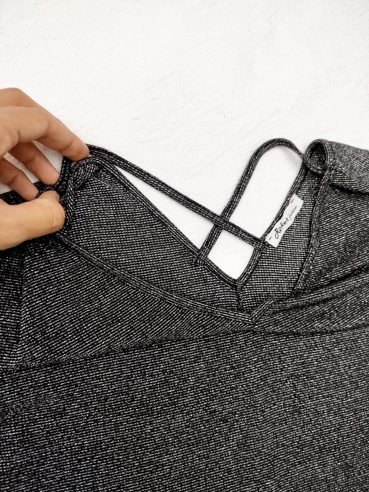 Gri V Yaka Kadın Bluz - Görsel 4