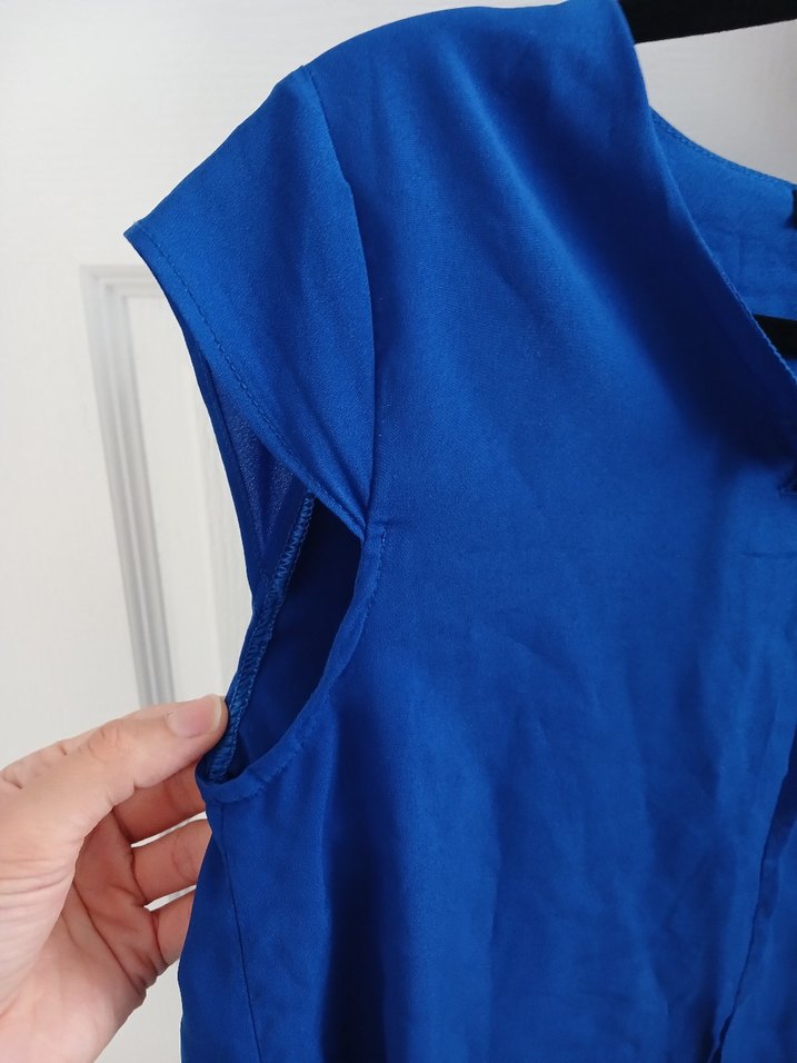 Mavi V Yaka Kadın Bluz - Görsel 4