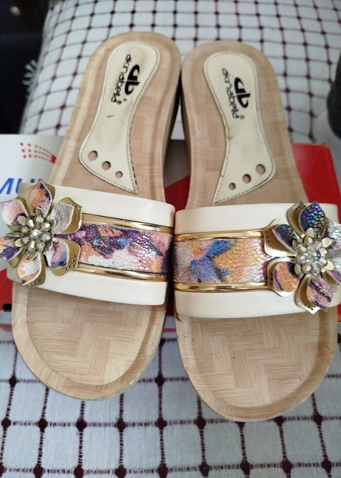 Kadın Terlik - Görsel 2