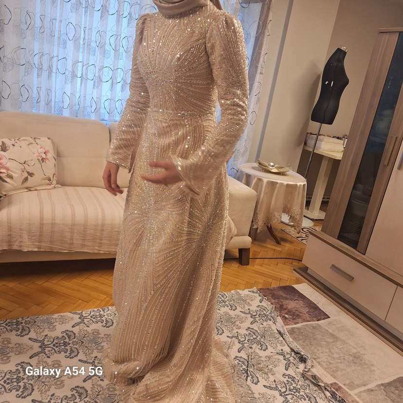 Tesettür Nişan Elbisesi - Görsel 3