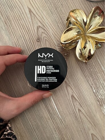 Nyx professional sabitleyici pudra kontür ve şampuan