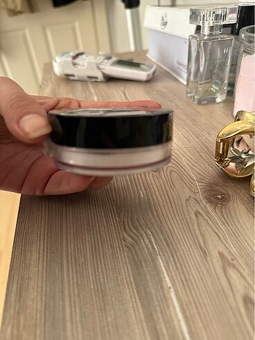 Beden Nyx professional sabitleyici pudra kontür ve şampuan