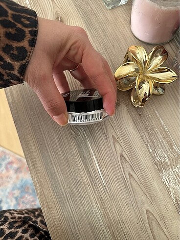 NYX Nyx professional sabitleyici pudra kontür ve şampuan