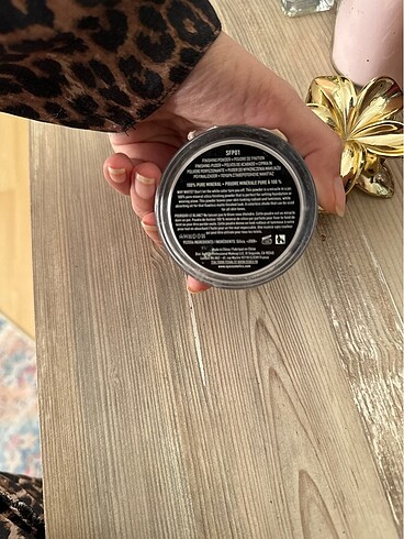 Beden Renk Nyx professional sabitleyici pudra kontür ve şampuan