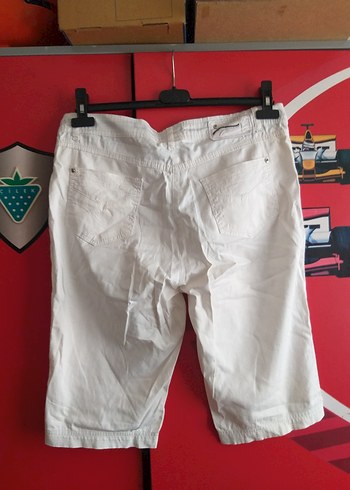 Pamuklu Beyaz Kemerli Şort kapri - Görsel 6