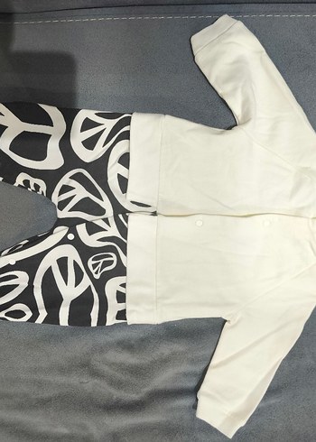 Bebek Erkek siyah beyaz peace Desenli tulum - Görsel 3